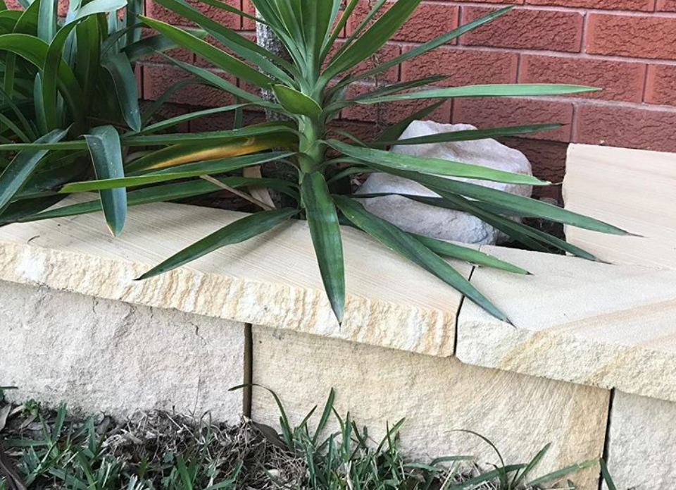 landscaping stone garden edging