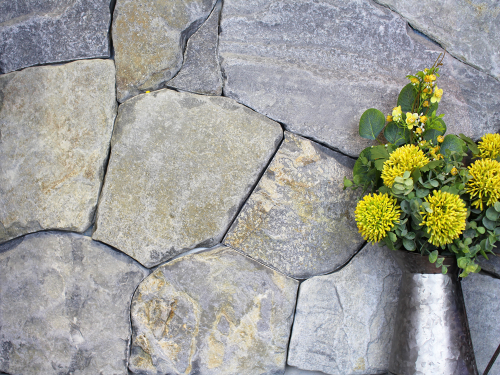 Eyre Irregular Walling, dry stack cladding stone Showroom display