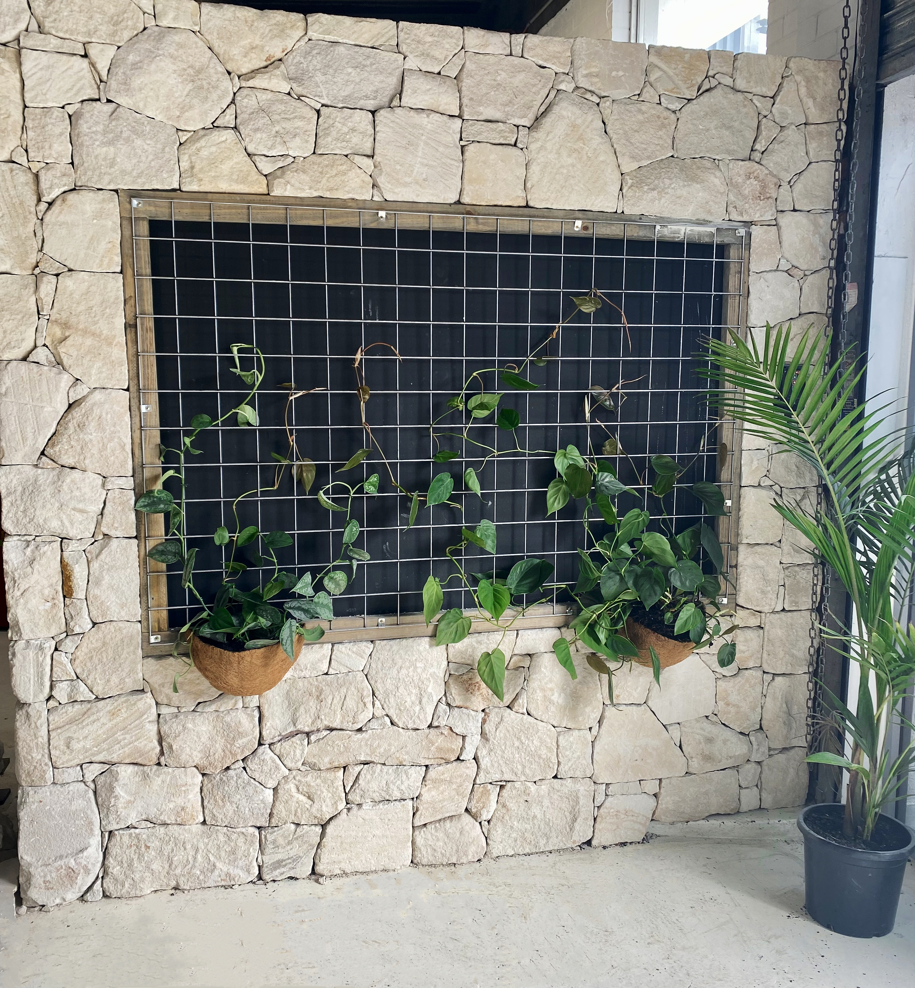 Foster irregular sandstone cladding