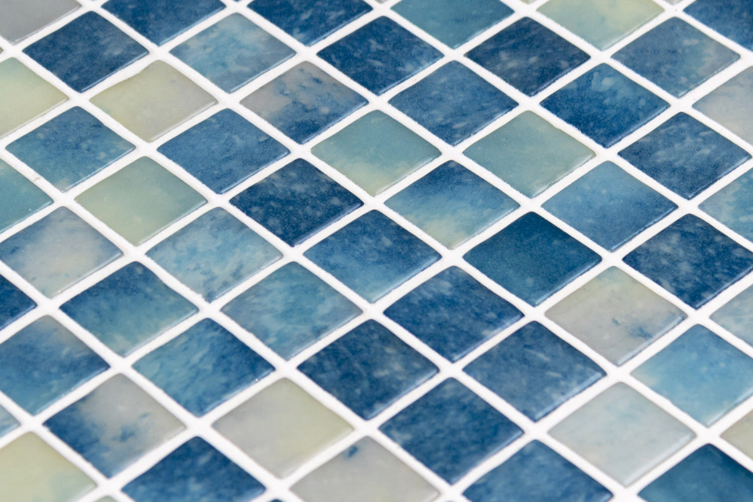 Vanguard Range Pool glass Mosaic tiles